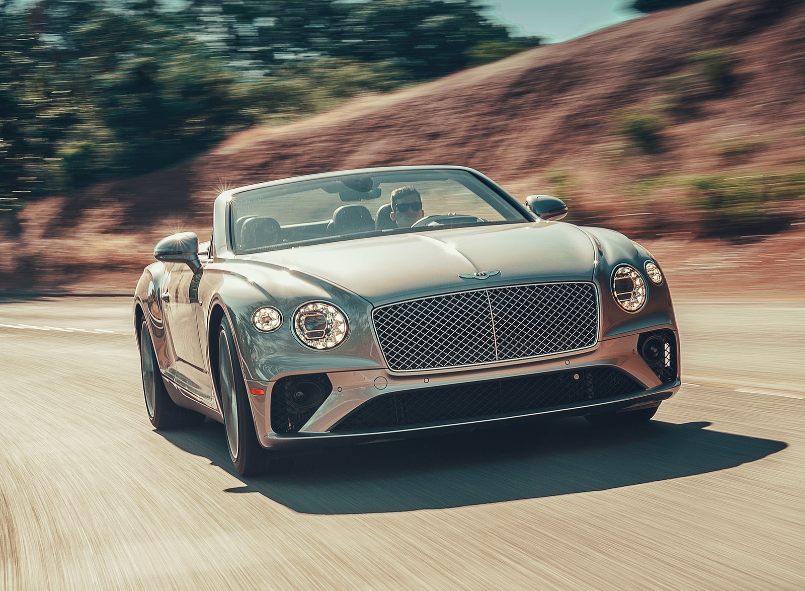 2020 Bentley Continental GT V8 Convertible Front Three-Quarter Wallpapers #35 of 111