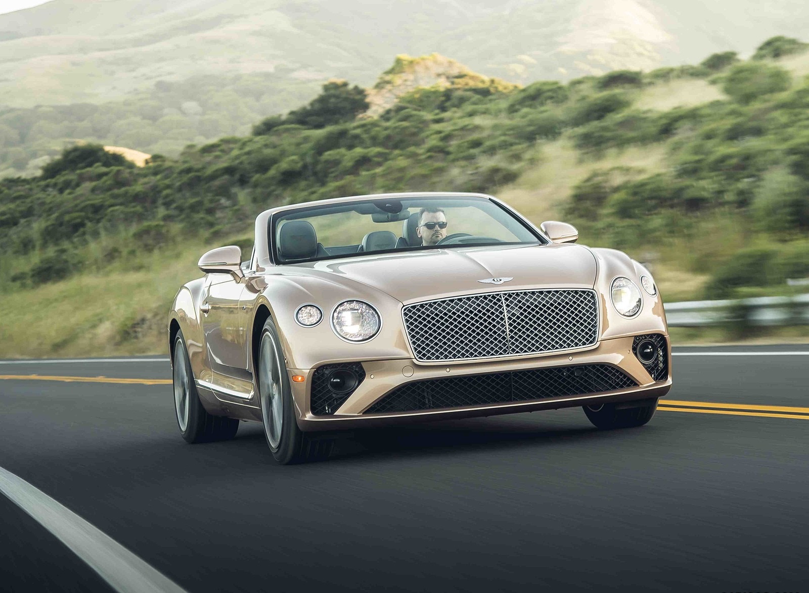 2020 Bentley Continental GT V8 Convertible Front Wallpapers #55 of 111