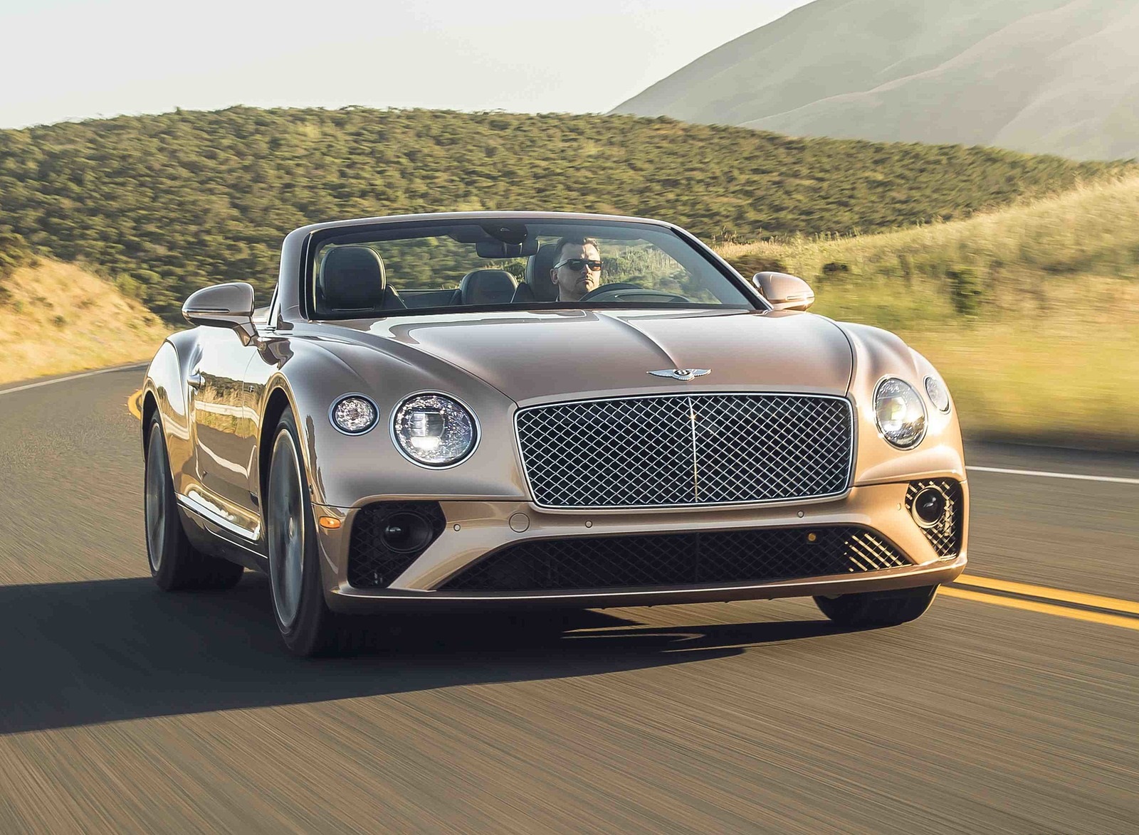 2020 Bentley Continental GT V8 Convertible Front Wallpapers #58 of 111