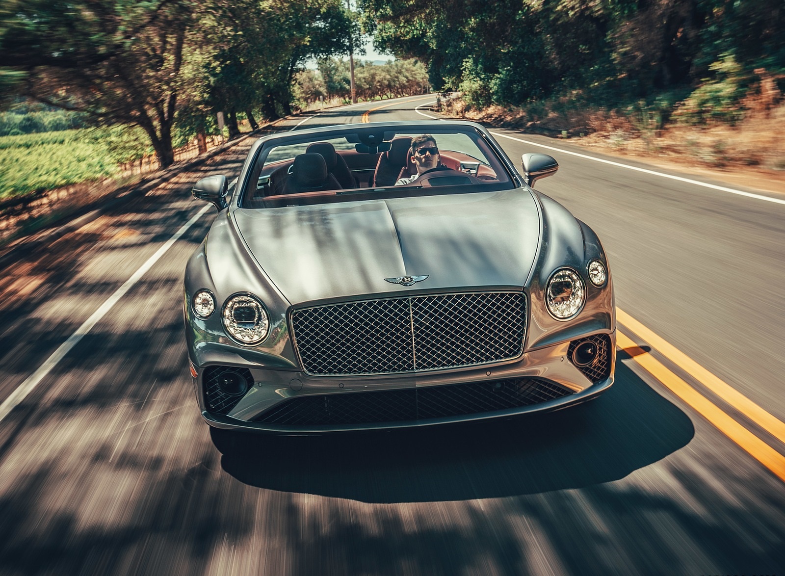 2020 Bentley Continental GT V8 Convertible Front Wallpapers #37 of 111