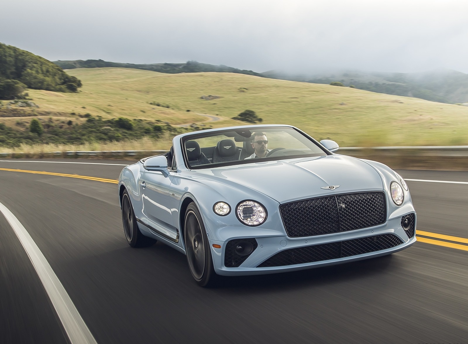 2020 Bentley Continental GT V8 Convertible Front Wallpapers (2)