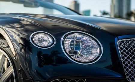 2020 Bentley Continental GT V8 Convertible Headlight Wallpapers 450x275 (107)