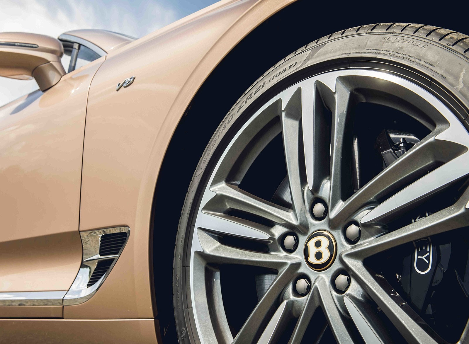 2020 Bentley Continental GT V8 Convertible Wheel Wallpapers #66 of 111