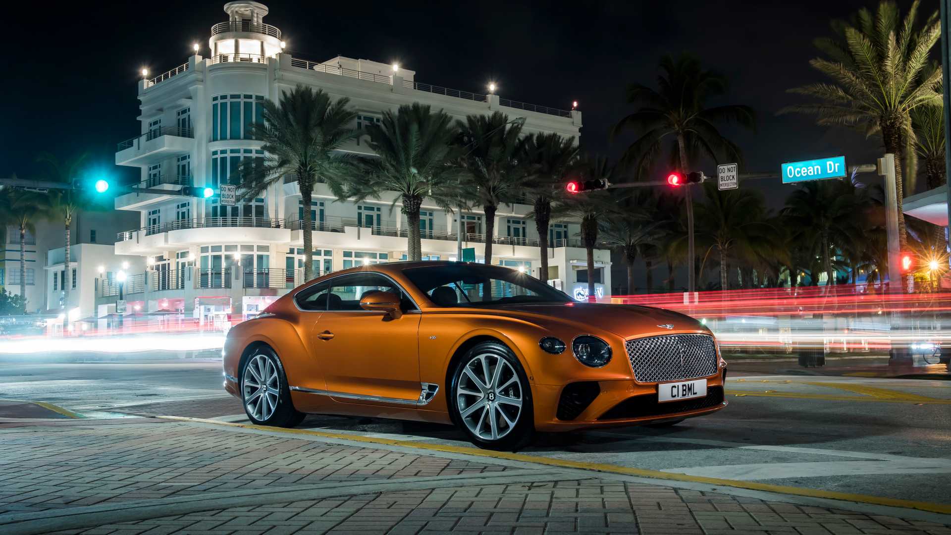 2020 Bentley Continental GT V8 Coupe Front Three-Quarter Wallpapers #133 of 135