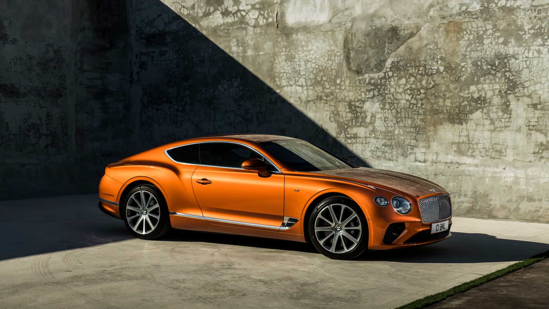 2020 Bentley Continental GT V8 Coupe Front Three-Quarter Wallpapers #126 of 135