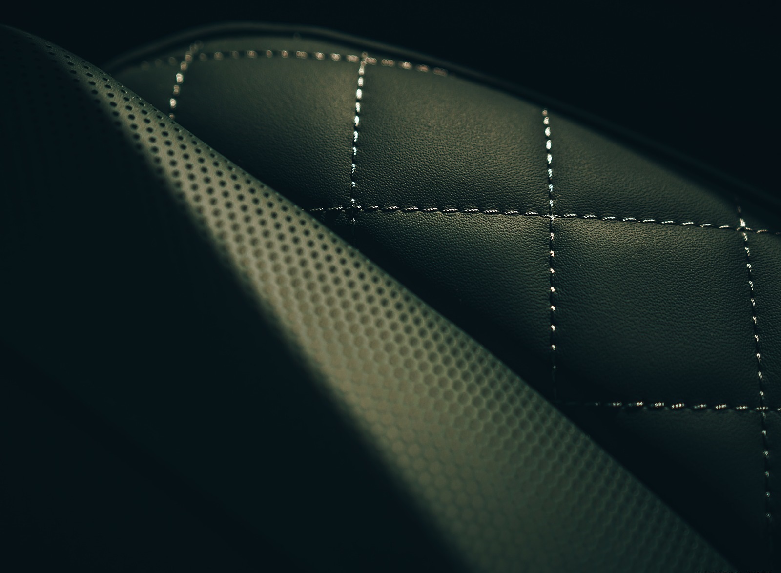 2020 Bentley Continental GT V8 Coupe Interior Detail Wallpapers #118 of 135