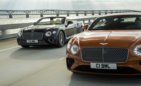 2020 Bentley Continental GT V8 Coupe and 2020 Bentley Continental GT V8 Convertible Front Three-Quarter Wallpapers 450x275 (125)