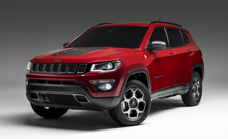 2020 Jeep Compass PHEV Front Three-Quarter Wallpapers 450x275 (4)