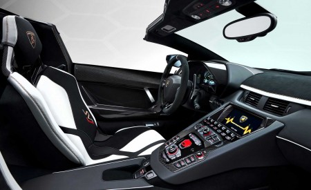 2020 Lamborghini Aventador SVJ Roadster Interior Cockpit Wallpapers 450x275 (19)