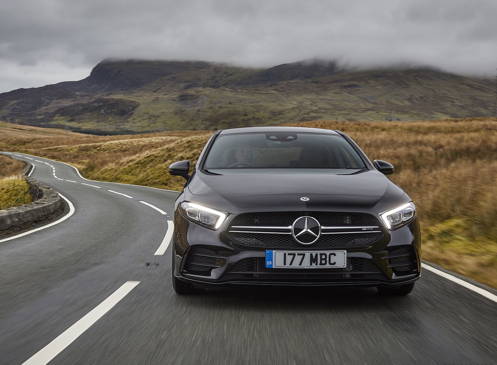 2020 Mercedes-AMG A 35 Sedan (UK-Spec) Front Wallpapers #18 of 101