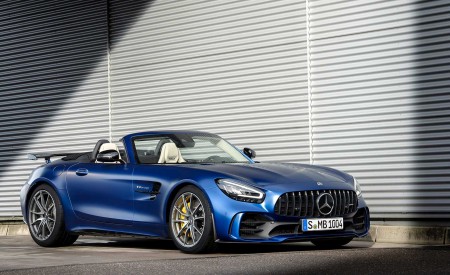 2020 Mercedes-AMG GT R Roadster Front Three-Quarter Wallpapers 450x275 (129)