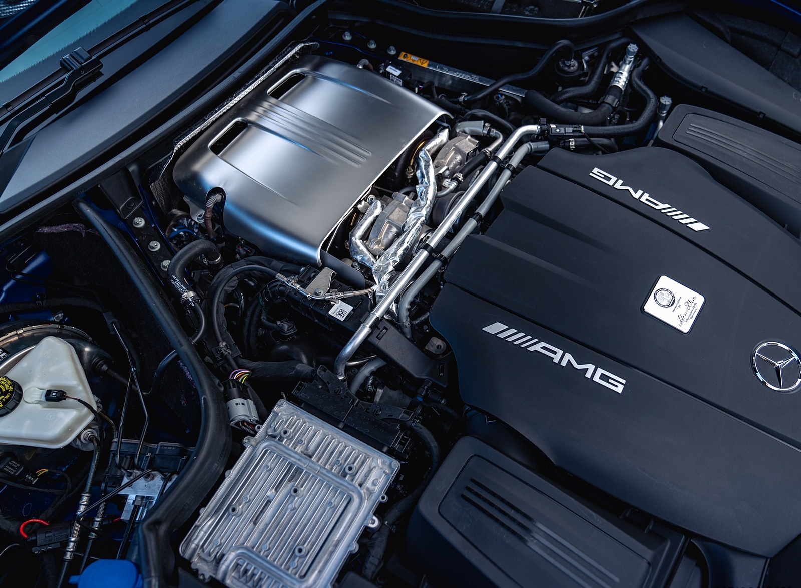 2020 Mercedes-AMG GT R Roadster (UK-Spec) Engine Wallpapers #94 of 150