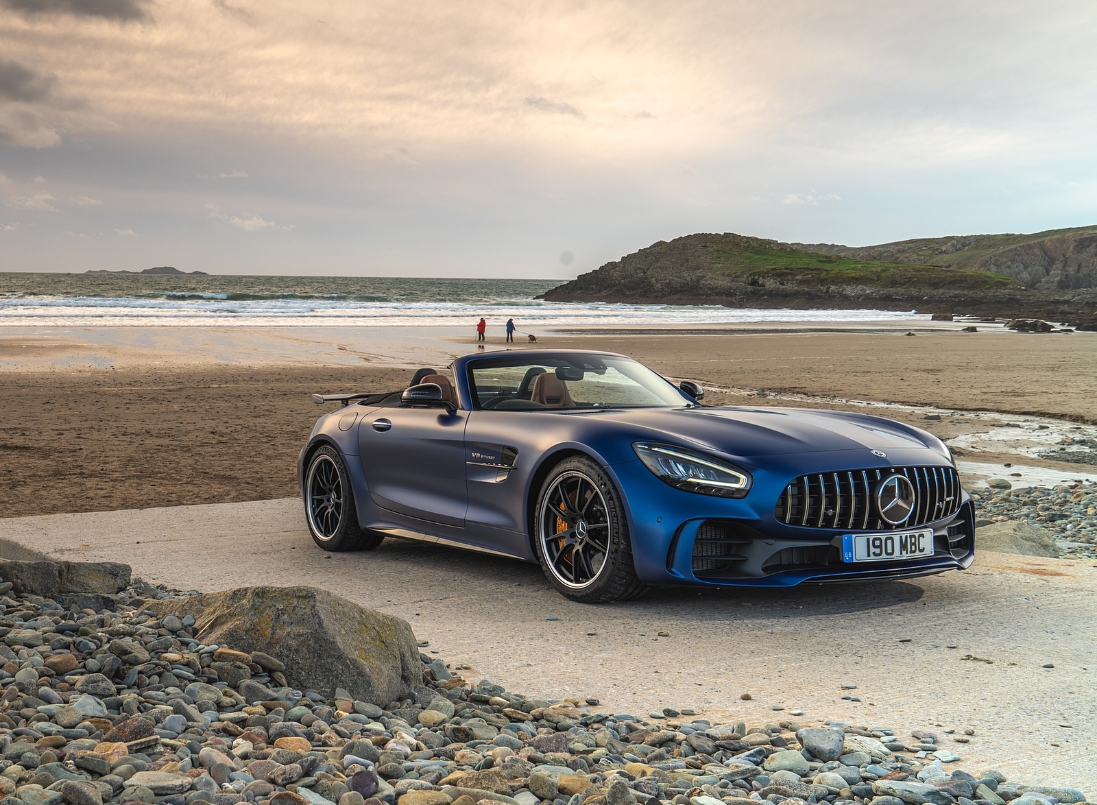2020 Mercedes-AMG GT R Roadster (UK-Spec) Front Three-Quarter Wallpapers #60 of 150