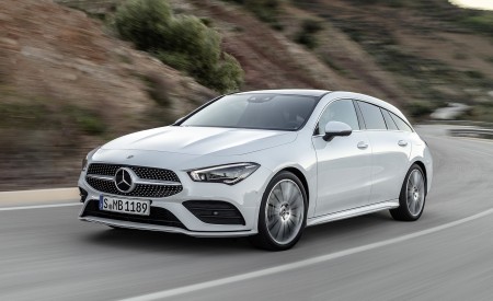 2020 Mercedes-Benz CLA Shooting Brake AMG-Line (Color: Digital White) Front Three-Quarter Wallpapers 450x275 (59)