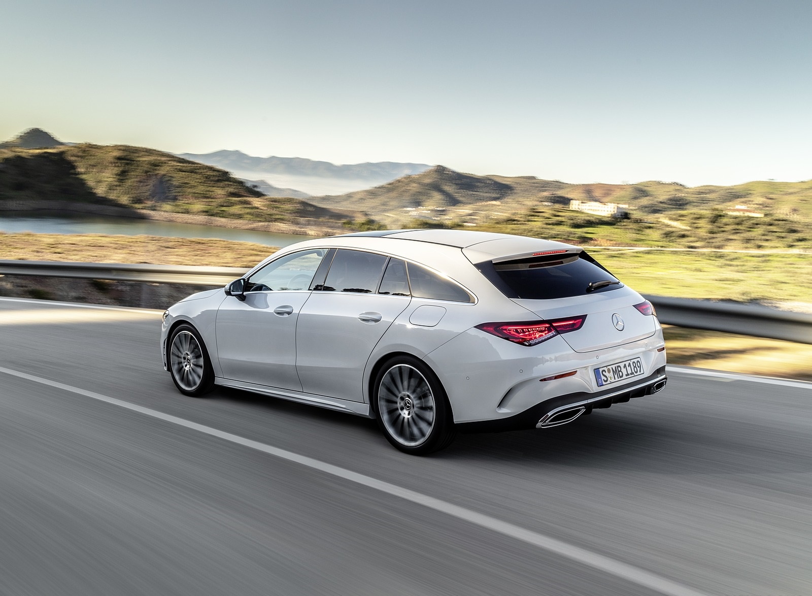 2020 Mercedes-Benz CLA Shooting Brake AMG-Line (Color: Digital White) Rear Three-Quarter Wallpapers #63 of 104