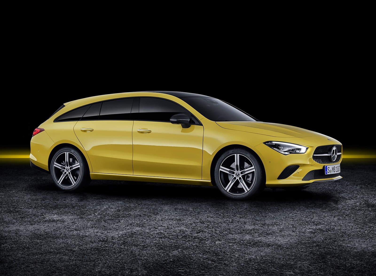 2020 Mercedes-Benz CLA Shooting Brake (Color: Sun Yellow) Front Three-Quarter Wallpapers #85 of 104