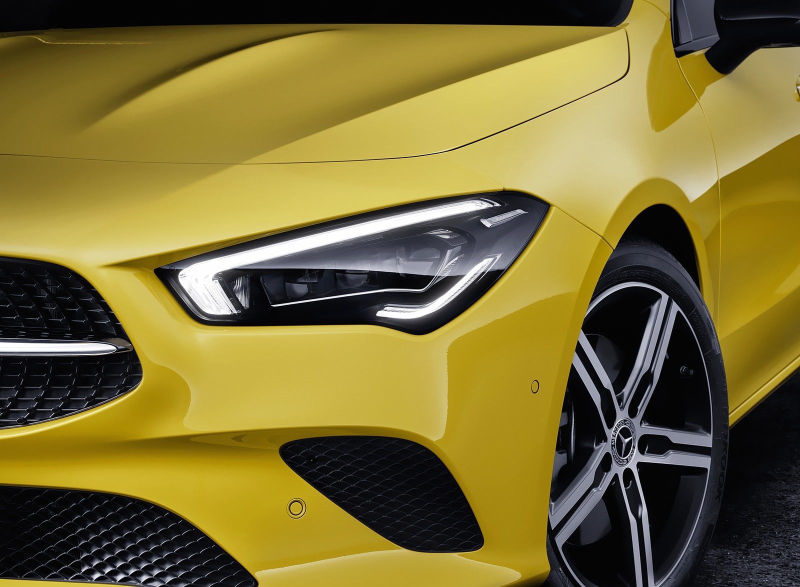 2020 Mercedes-Benz CLA Shooting Brake (Color: Sun Yellow) Headlight Wallpapers #91 of 104
