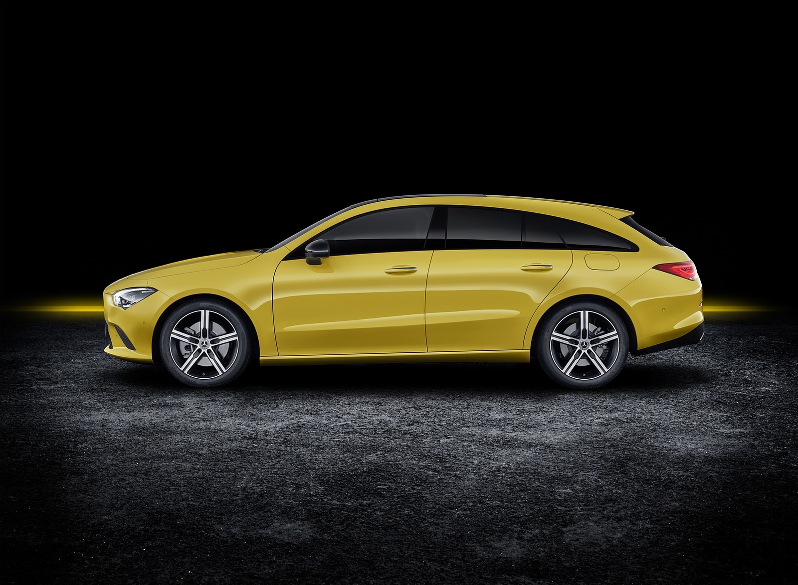 2020 Mercedes-Benz CLA Shooting Brake (Color: Sun Yellow) Side Wallpapers #90 of 104