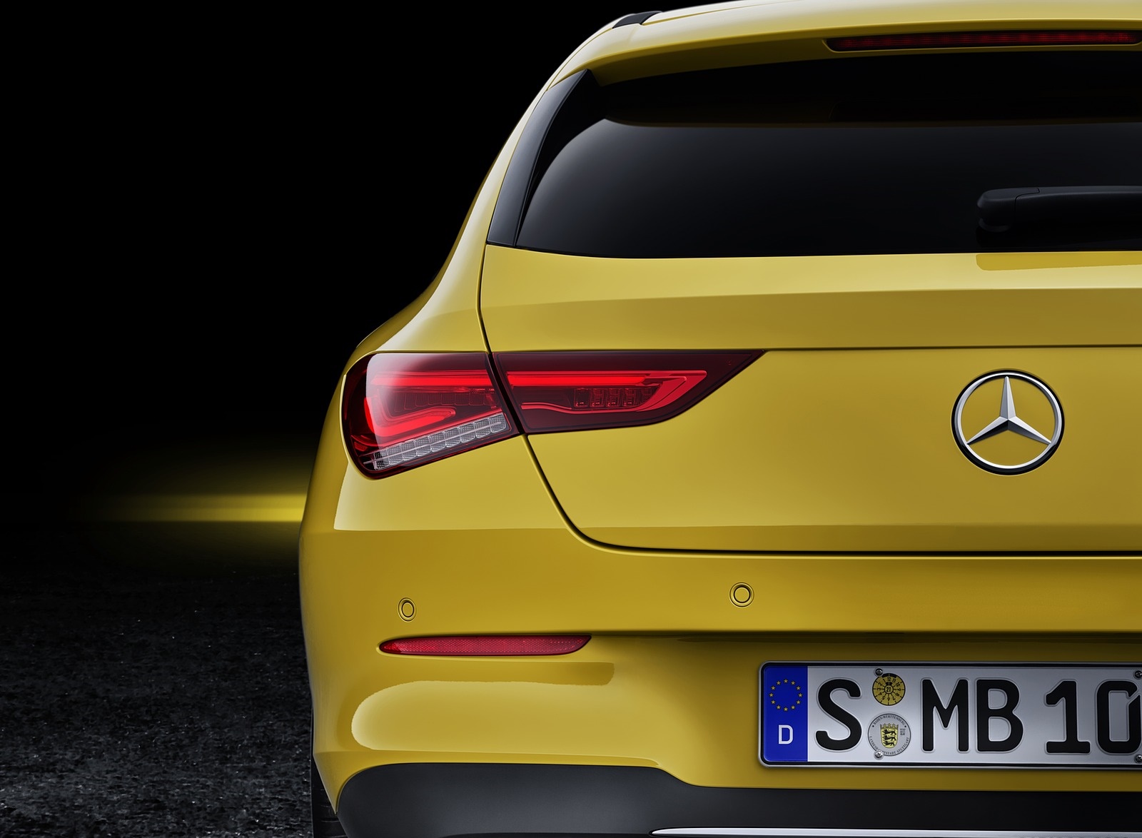 2020 Mercedes-Benz CLA Shooting Brake (Color: Sun Yellow) Tail Light Wallpapers #92 of 104
