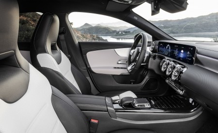 2020 Mercedes-Benz CLA Shooting Brake Interior Front Seats Wallpapers 450x275 (81)