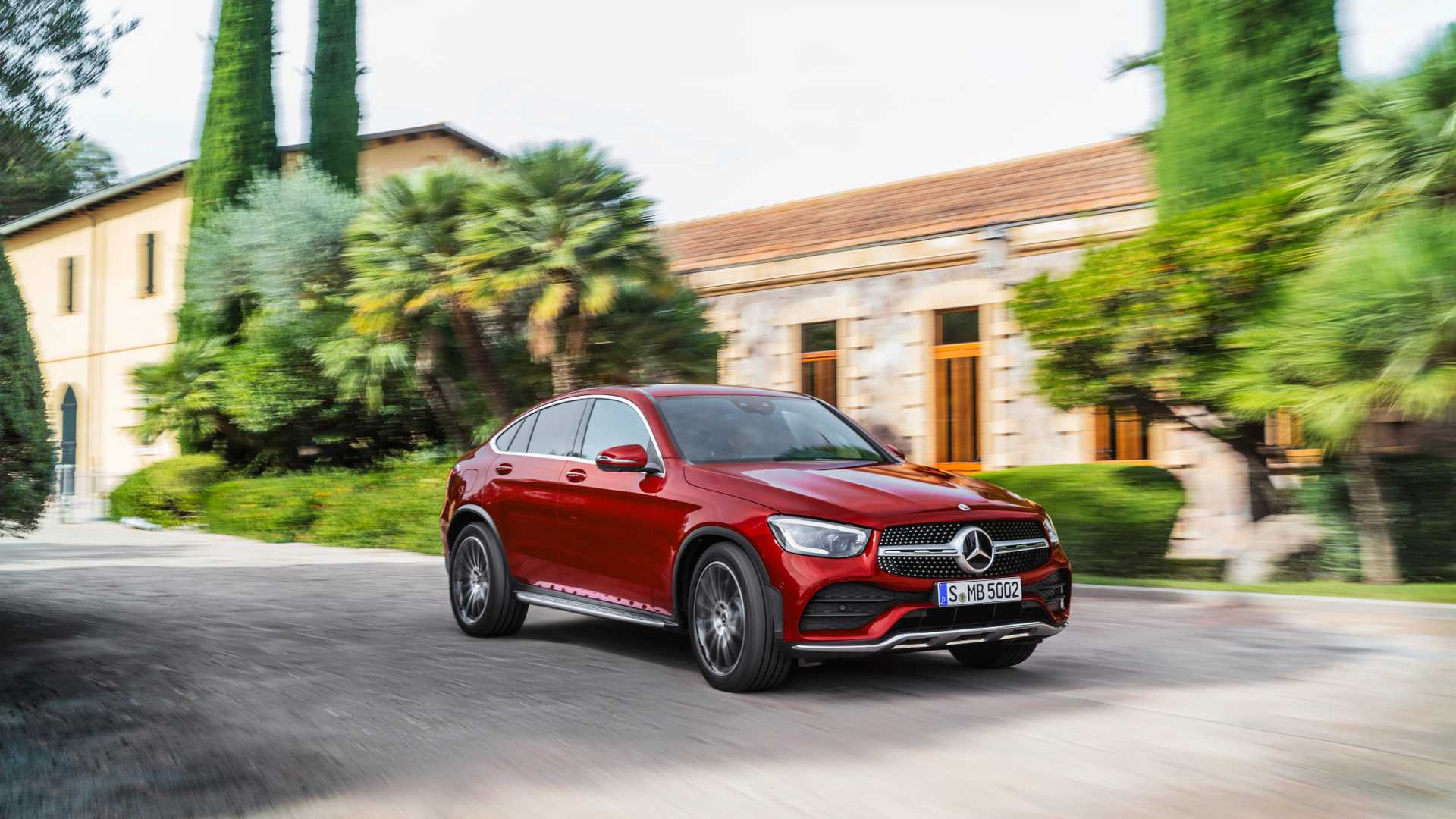 2020 Mercedes-Benz GLC 300 Coupe 4MATIC (Color: Designo Hyacinth Red Metallic) Front Three-Quarter Wallpapers #75 of 94