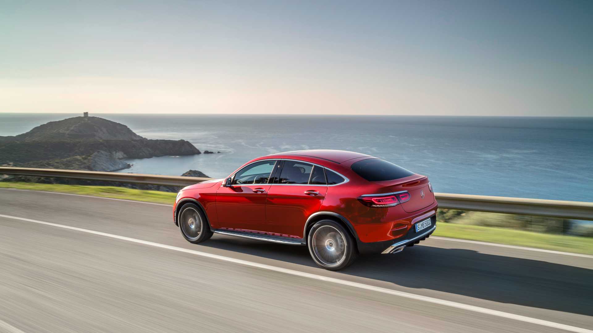 2020 Mercedes-Benz GLC 300 Coupe 4MATIC (Color: Designo Hyacinth Red Metallic) Rear Three-Quarter Wallpapers #76 of 94