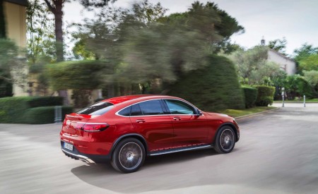 2020 Mercedes-Benz GLC 300 Coupe 4MATIC (Color: Designo Hyacinth Red Metallic) Rear Three-Quarter Wallpapers 450x275 (77)