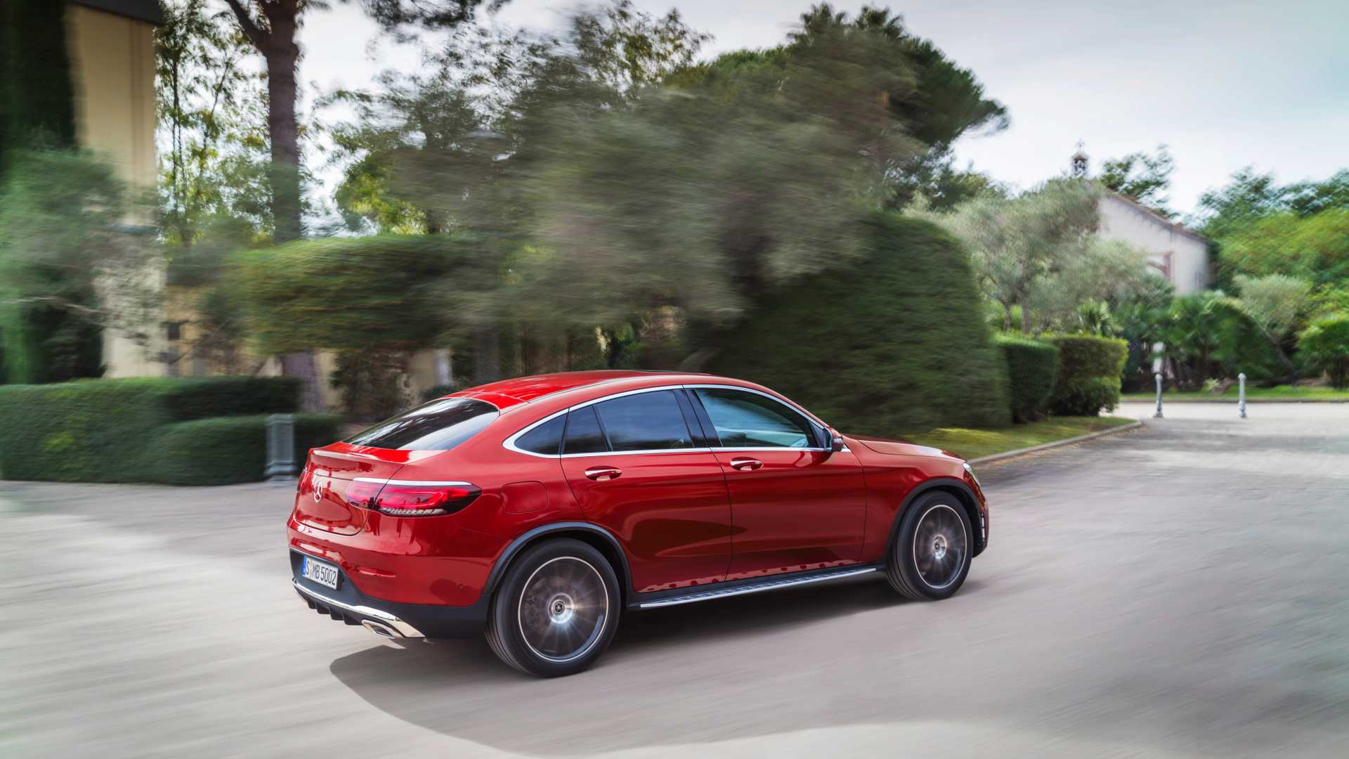 2020 Mercedes-Benz GLC 300 Coupe 4MATIC (Color: Designo Hyacinth Red Metallic) Rear Three-Quarter Wallpapers #77 of 94