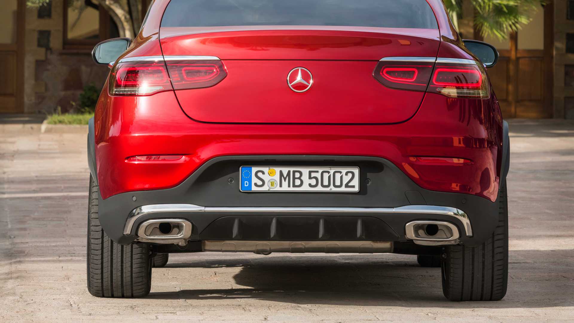 2020 Mercedes-Benz GLC 300 Coupe 4MATIC (Color: Designo Hyacinth Red Metallic) Rear Wallpapers #86 of 94