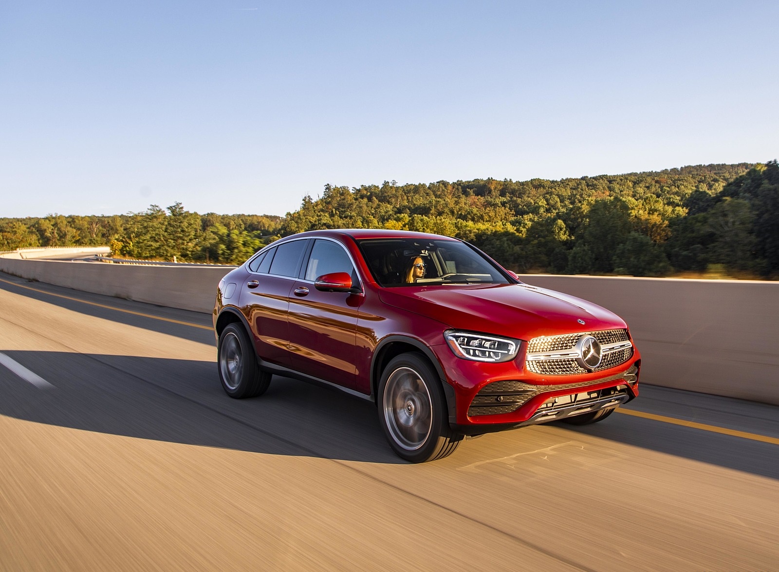 2020 Mercedes-Benz GLC 300 Coupe (US-Spec) Front Three-Quarter Wallpapers (7)