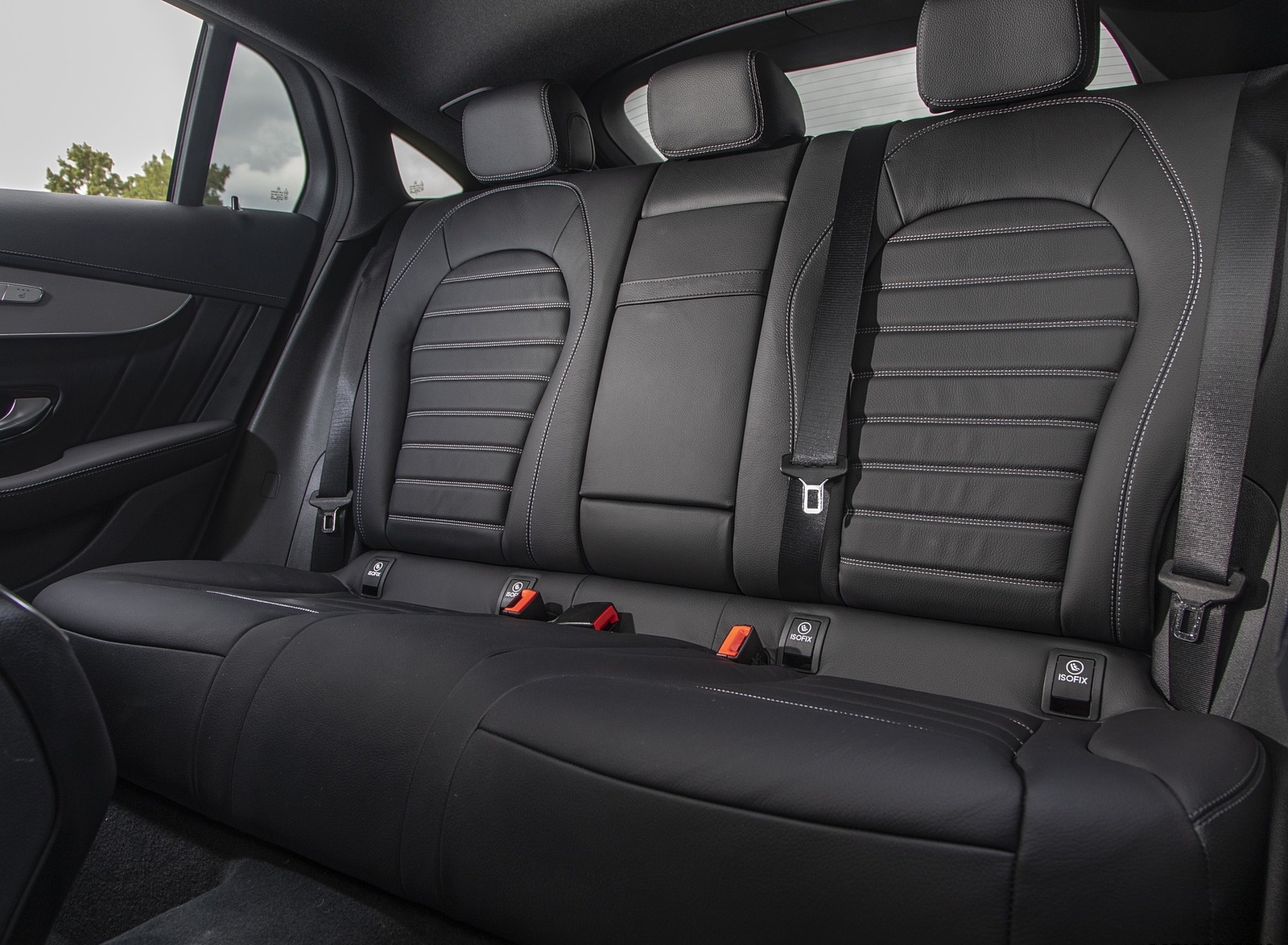 2020 Mercedes-Benz GLC 300 Coupe (US-Spec) Interior Rear Seats Wallpapers #51 of 94