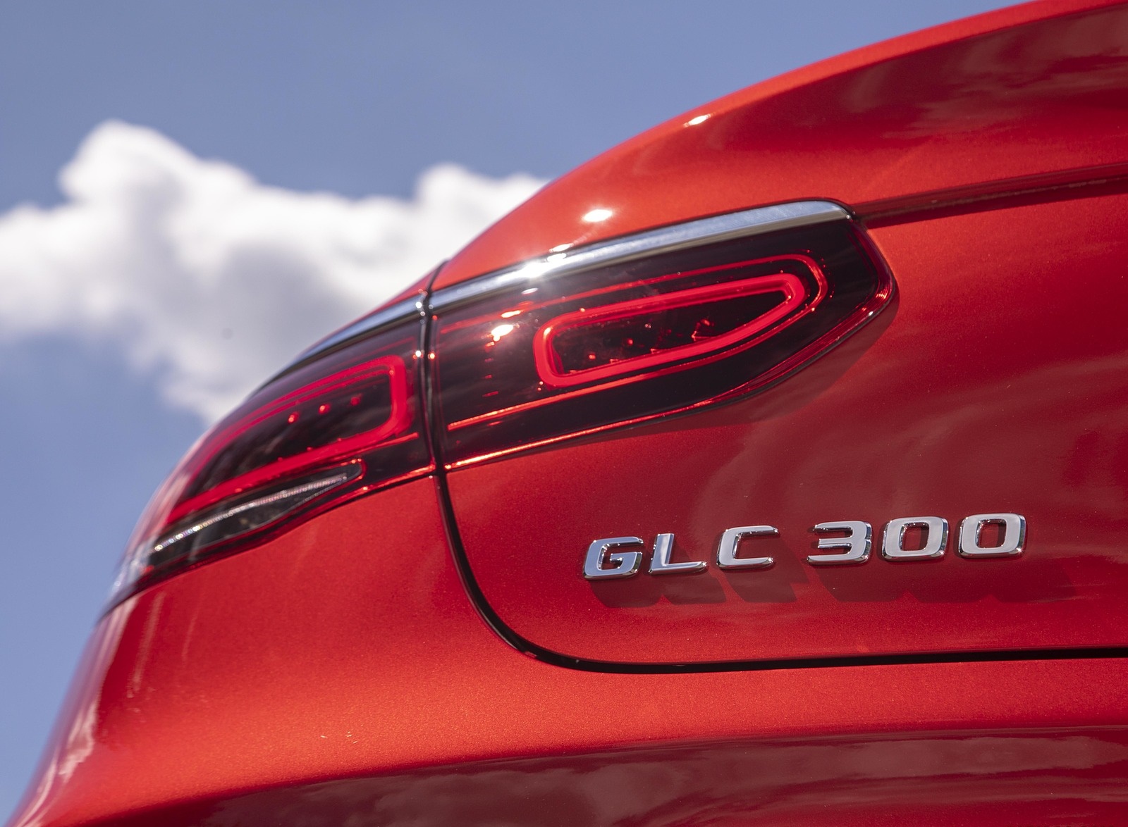 2020 Mercedes-Benz GLC 300 Coupe (US-Spec) Tail Light Wallpapers #25 of 94