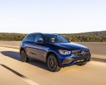 2020 Mercedes-Benz GLC 300 (US-Spec) Front Three-Quarter Wallpapers 150x120 (2)