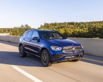 2020 Mercedes-Benz GLC 300 (US-Spec) Front Three-Quarter Wallpapers 150x120