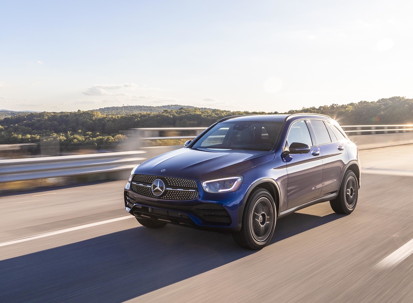 2020 Mercedes-Benz GLC 300 (US-Spec) Front Three-Quarter Wallpapers #1 of 62