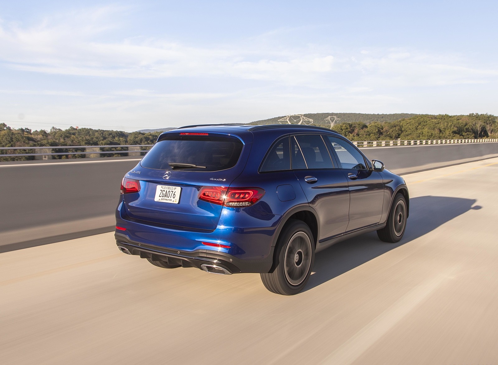 2020 Mercedes-Benz GLC 300 (US-Spec) Rear Three-Quarter Wallpapers (6)