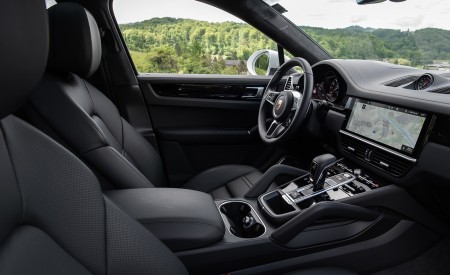 2020 Porsche Cayenne Coupé (Color: Carrara White Metallic) Interior Front Seats Wallpapers 450x275 (167)