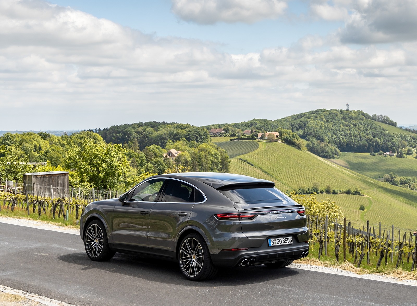 Porsche Cayenne Grey