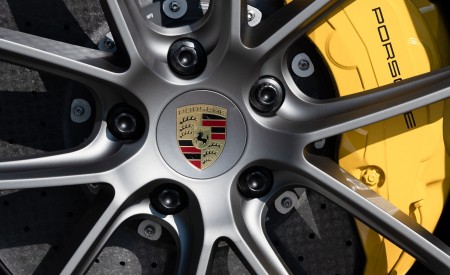 2020 Porsche Cayenne S Coupé (Color: Crayon) Brakes Wallpapers 450x275 (62)