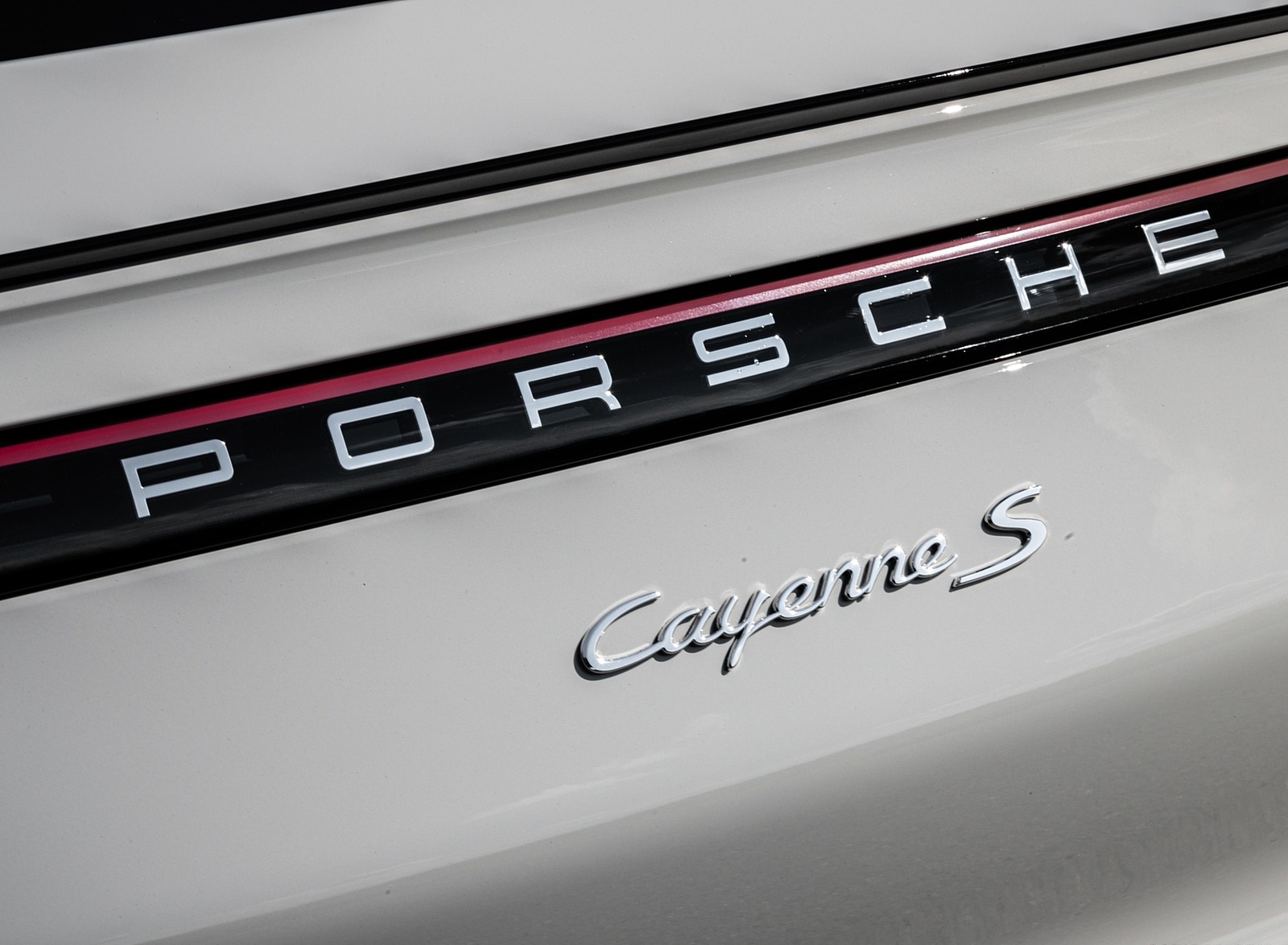 2020 Porsche Cayenne S Coupé (Color: Crayon) Detail Wallpapers #61 of 212