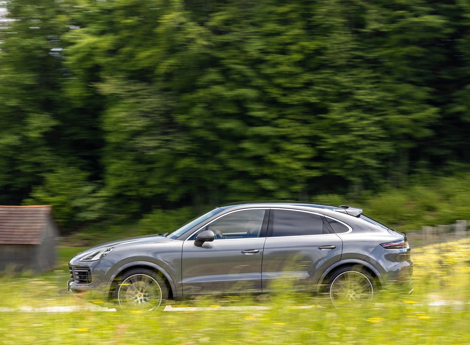 2020 Porsche Cayenne S Coupé (Color: Quarzite Grey Metallic) Side Wallpapers (10)