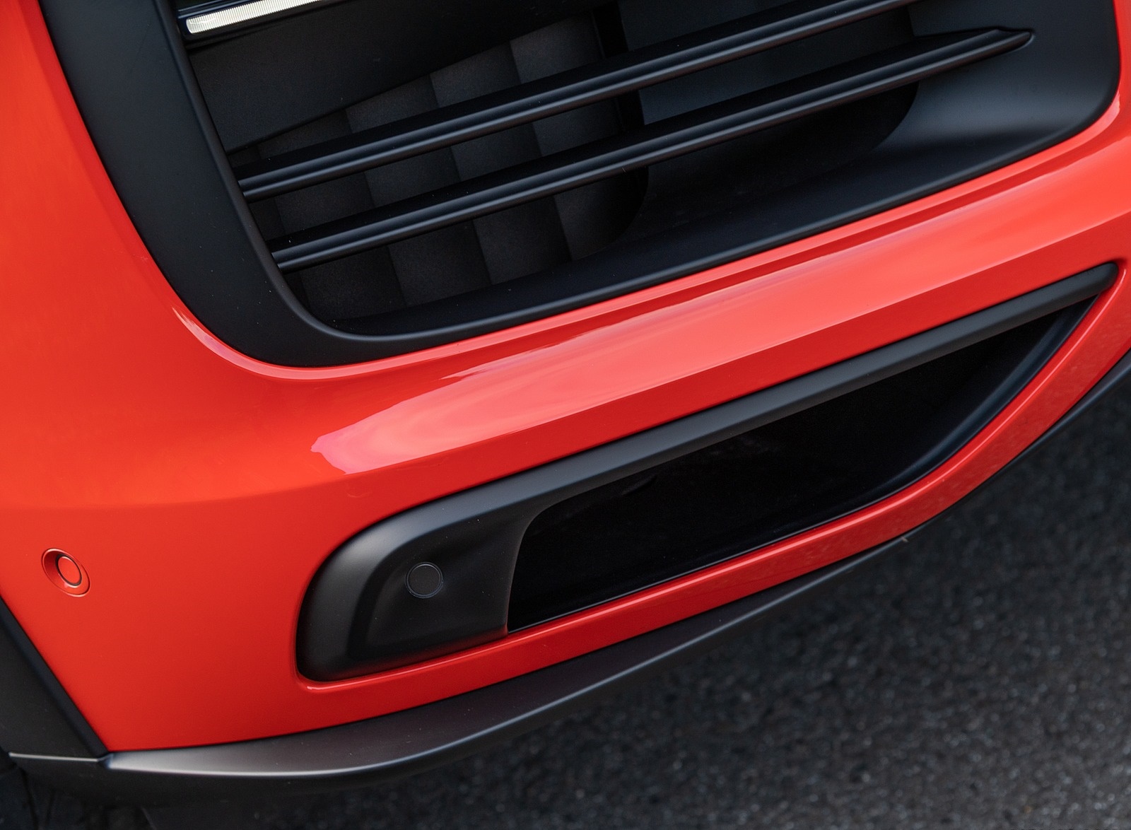 2020 Porsche Cayenne Turbo Coupe (Color: Lava Orange) Detail Wallpapers #42 of 94