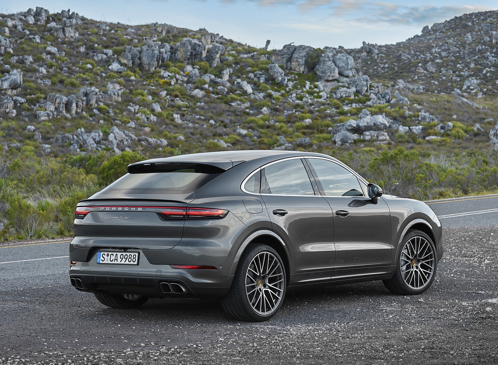 2020 Porsche Cayenne Turbo Coupe Rear Three-Quarter Wallpapers #88 of 94