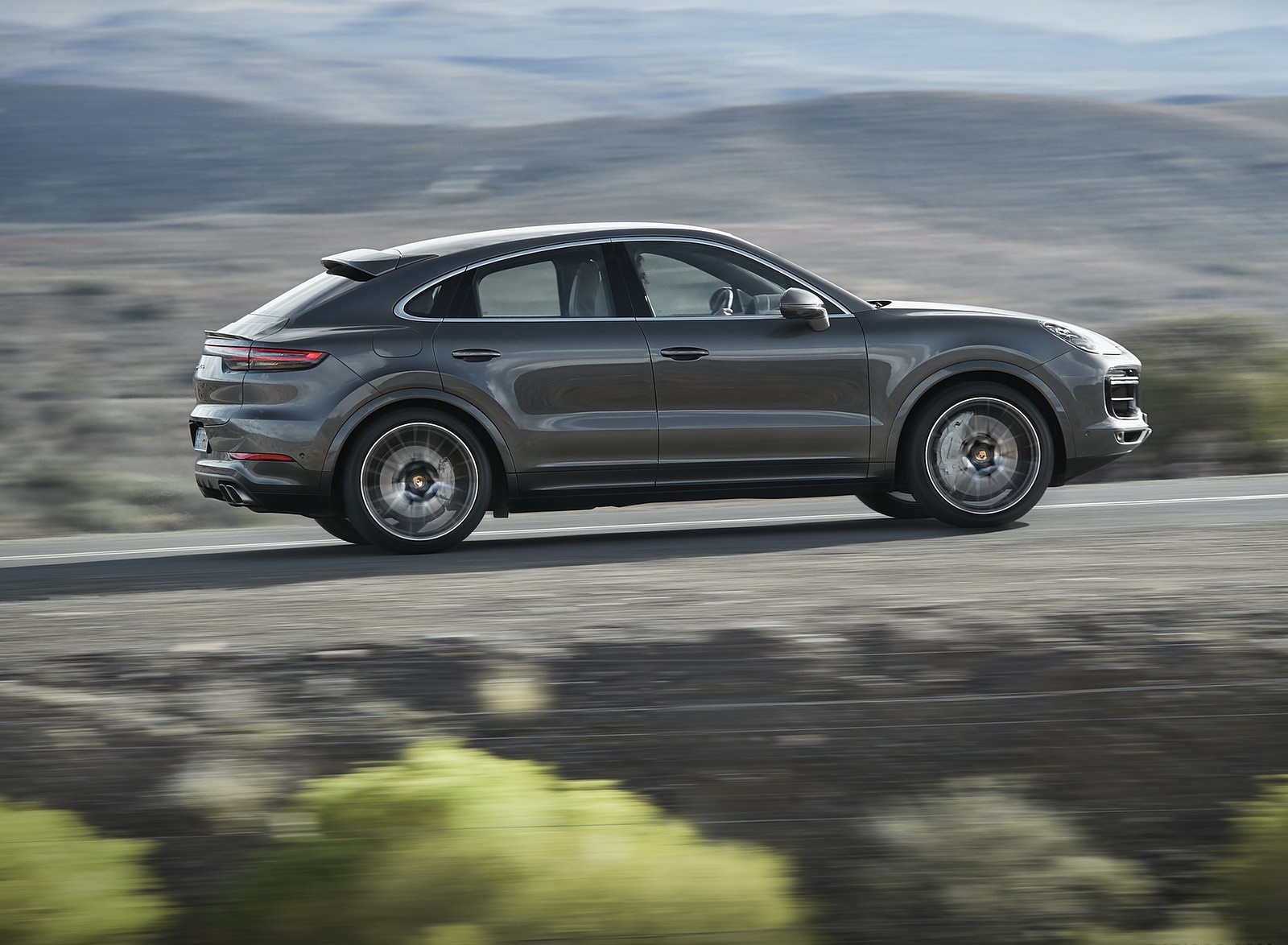 2020 Porsche Cayenne Turbo Coupe Side Wallpapers #81 of 94