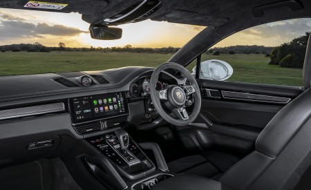2020 Porsche Cayenne Turbo Coupe (UK-Spec) Interior Wallpapers 450x275 (69)