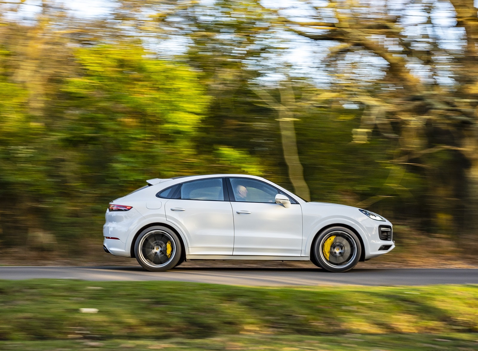 2020 Porsche Cayenne Turbo Coupe (UK-Spec) Side Wallpapers #59 of 94