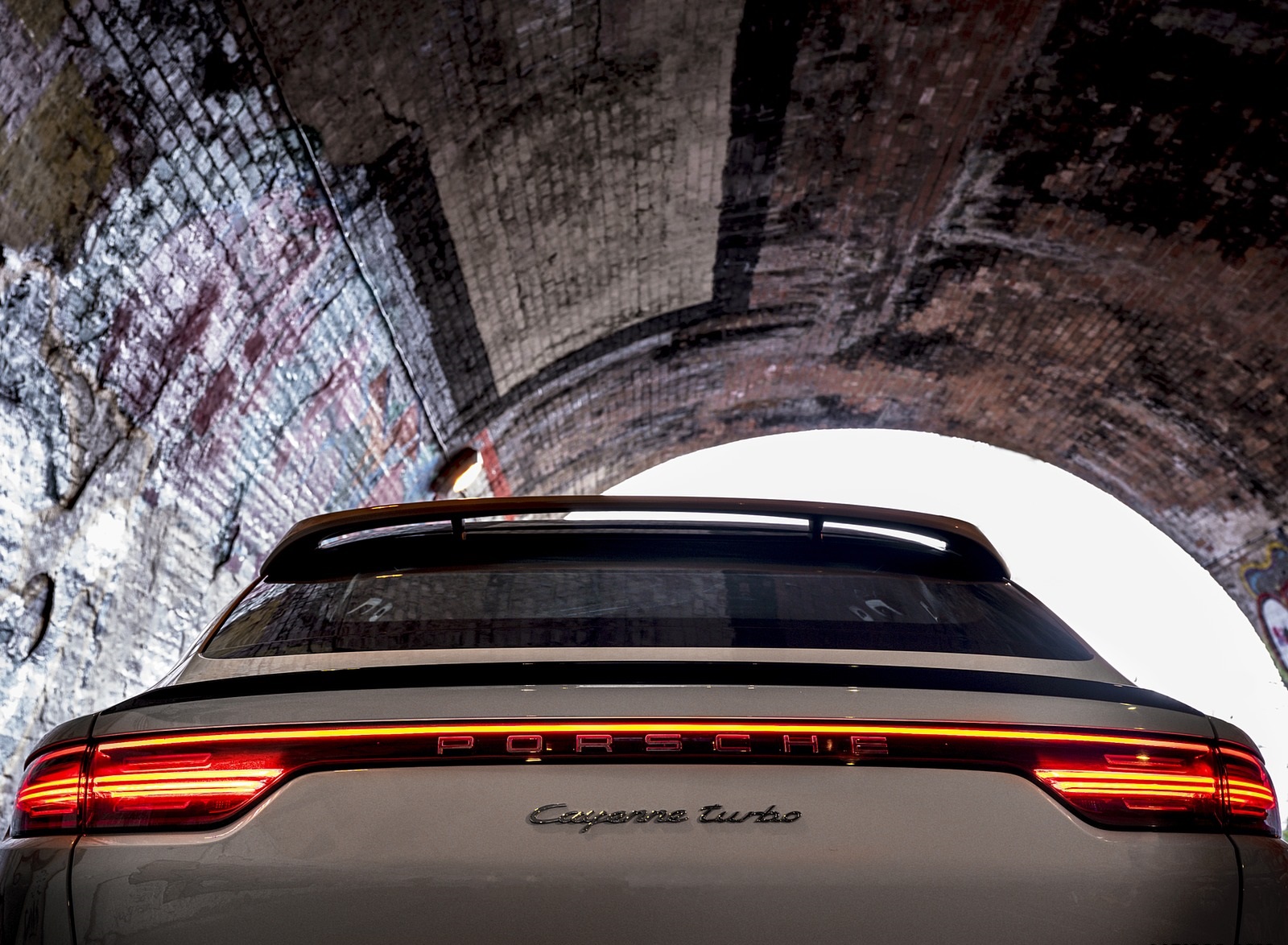 2020 Porsche Cayenne Turbo Coupe (UK-Spec) Tail Light Wallpapers #64 of 94