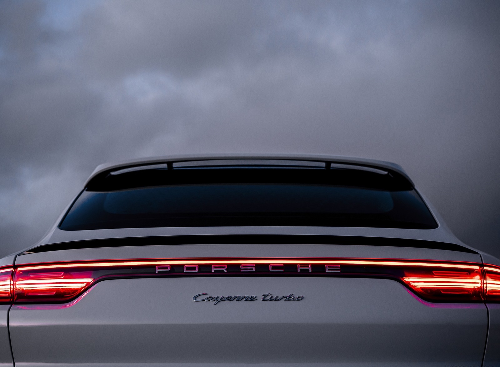 2020 Porsche Cayenne Turbo Coupe (UK-Spec) Tail Light Wallpapers #63 of 94