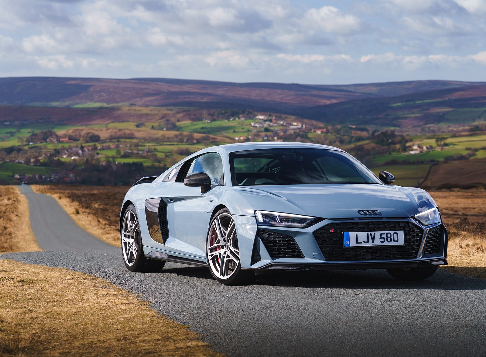 2019 Audi R8 V10 Coupe Performance quattro (UK-Spec) Front Three-Quarter Wallpapers #130 of 199