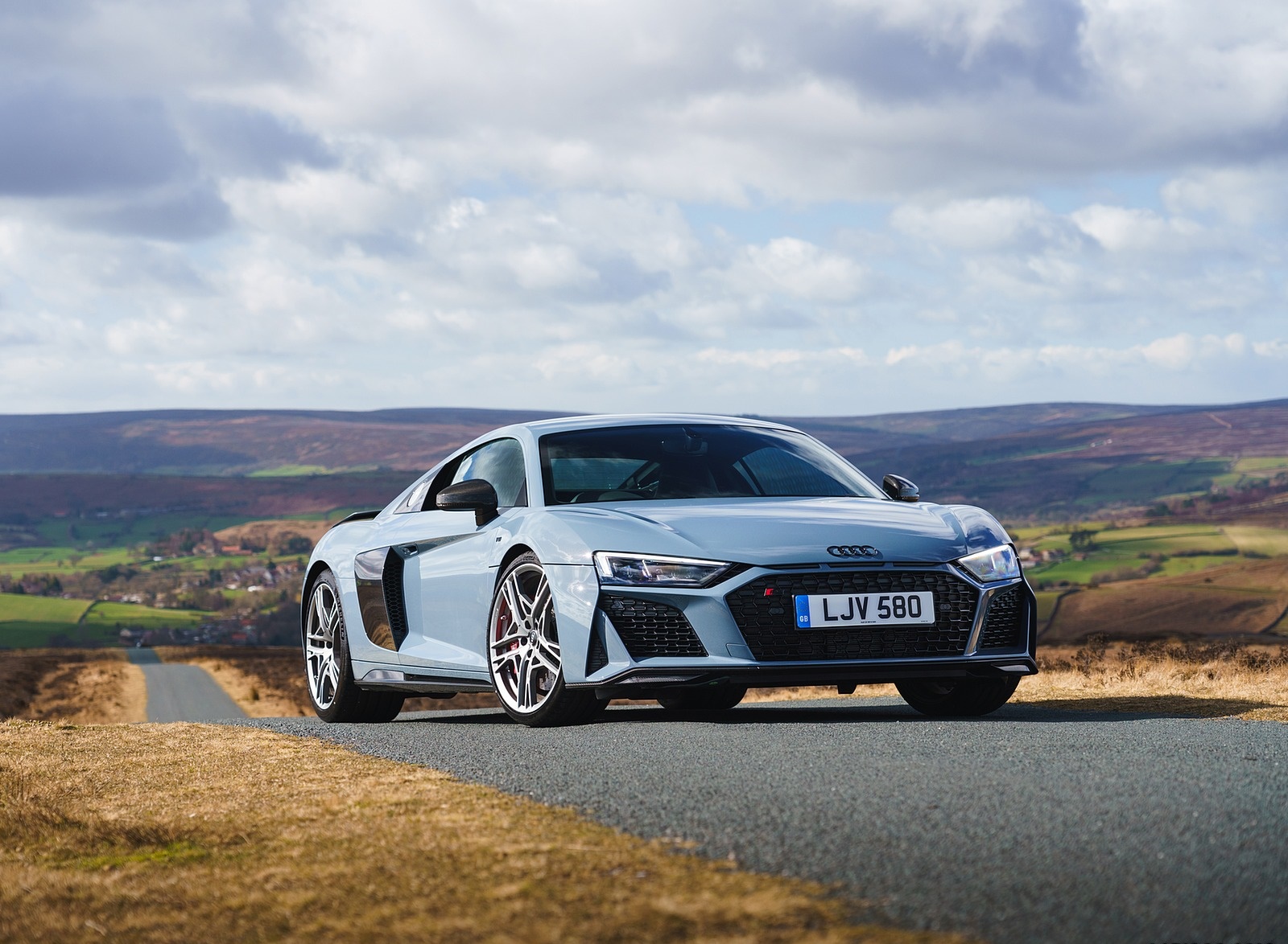 2019 Audi R8 V10 Coupe Performance quattro (UK-Spec) Front Three-Quarter Wallpapers #131 of 199